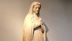 Our Lady Praying